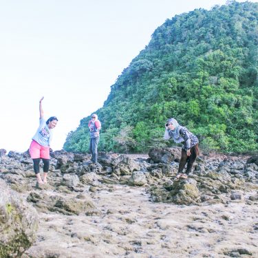 Tempat Wisata Pantai Di Banyuwangi Yang Sangat Sayang Dilewatkan