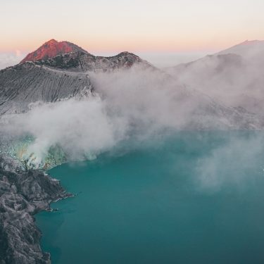 Paket Wisata Banyuwangi | Kawah Ijen Pulau Menjangan 3 Hari