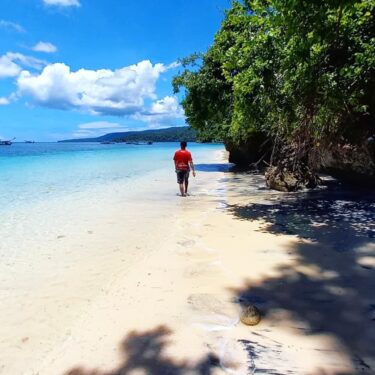 Pantai Teluk Biru Alas Purwo: Keelokan Kehidupan Bawah Laut Di Seberang Pulau Jawa